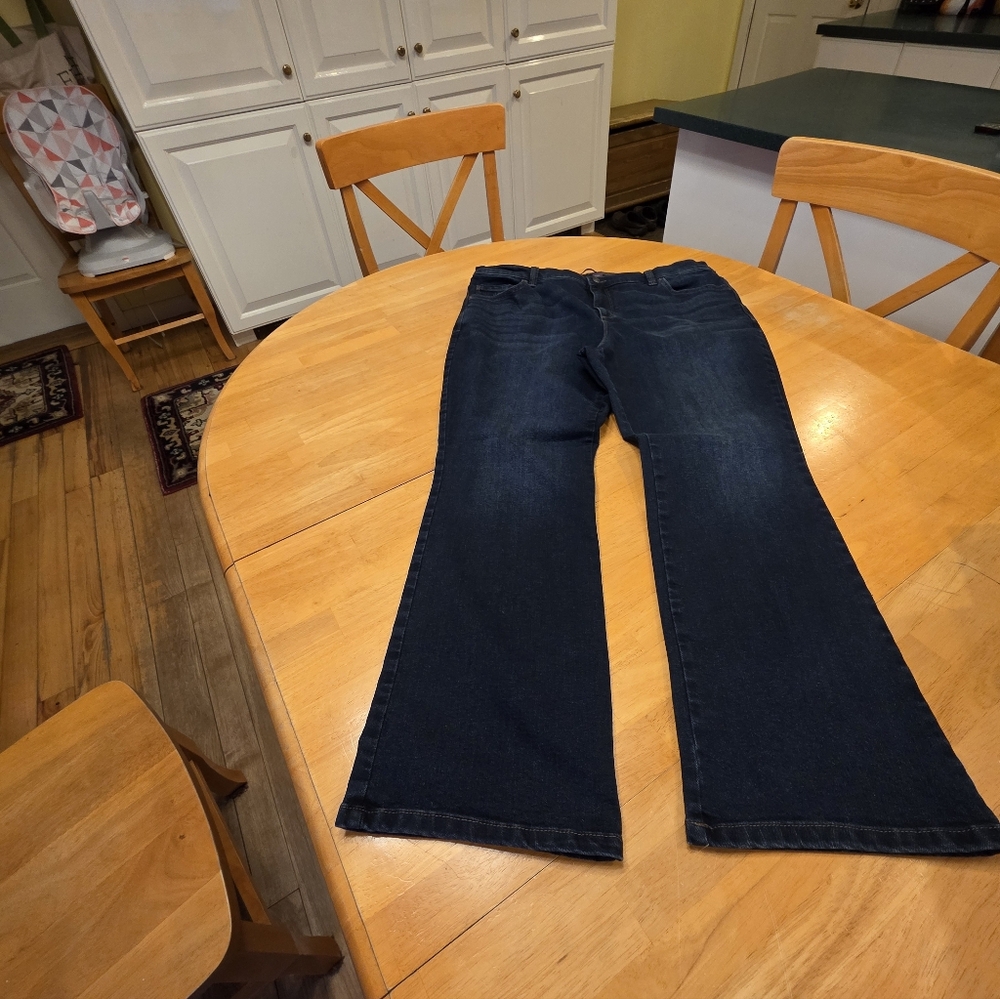 Women's Dark Blue Jeans